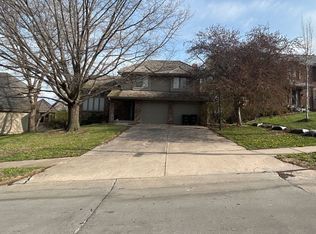 15552 Hickory St, Omaha, NE 68144