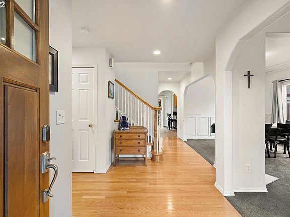 3rd image of 13301 Abigail Ct