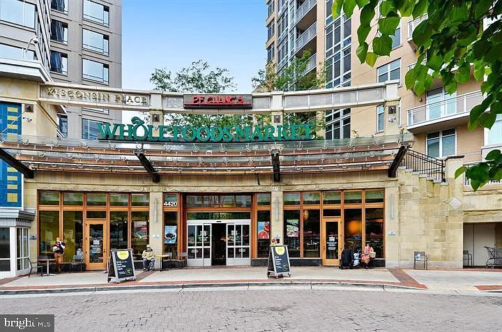 5500 Friendship Blvd #1823N — Photo 40