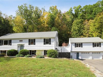 204 Scout Rd Southbury Ct 06488 Zillow