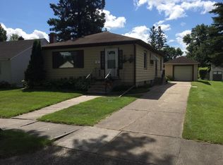 1717 5th Ave N, Grand Forks, ND 58203