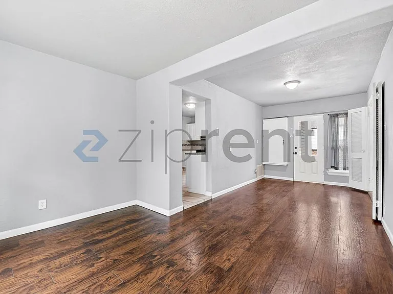 2332 Grandview Dr — Photo 20