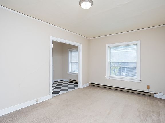 Welcome Home to Amhurst Apartments!