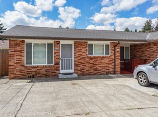 HOL2203-2215, Portland, OR 97213