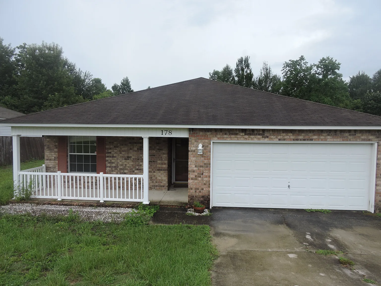 4 bed, 2.0 bath, 1284 sqft, $1,700 — Photo 1