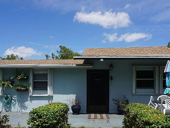 Guest house front 3/2