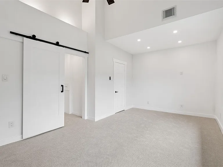 1210 Hawthorne St — Photo 24