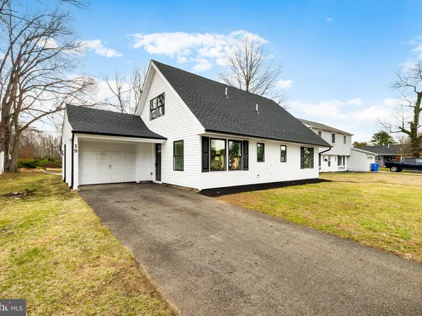 59 Parkside Cir, Willingboro, NJ 08046