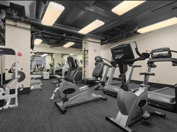 14 Sutton Place South image 11 of 12