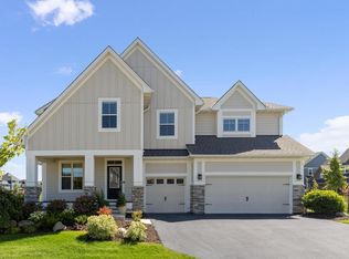 5113 Boulder Ln, Chaska, MN 55318