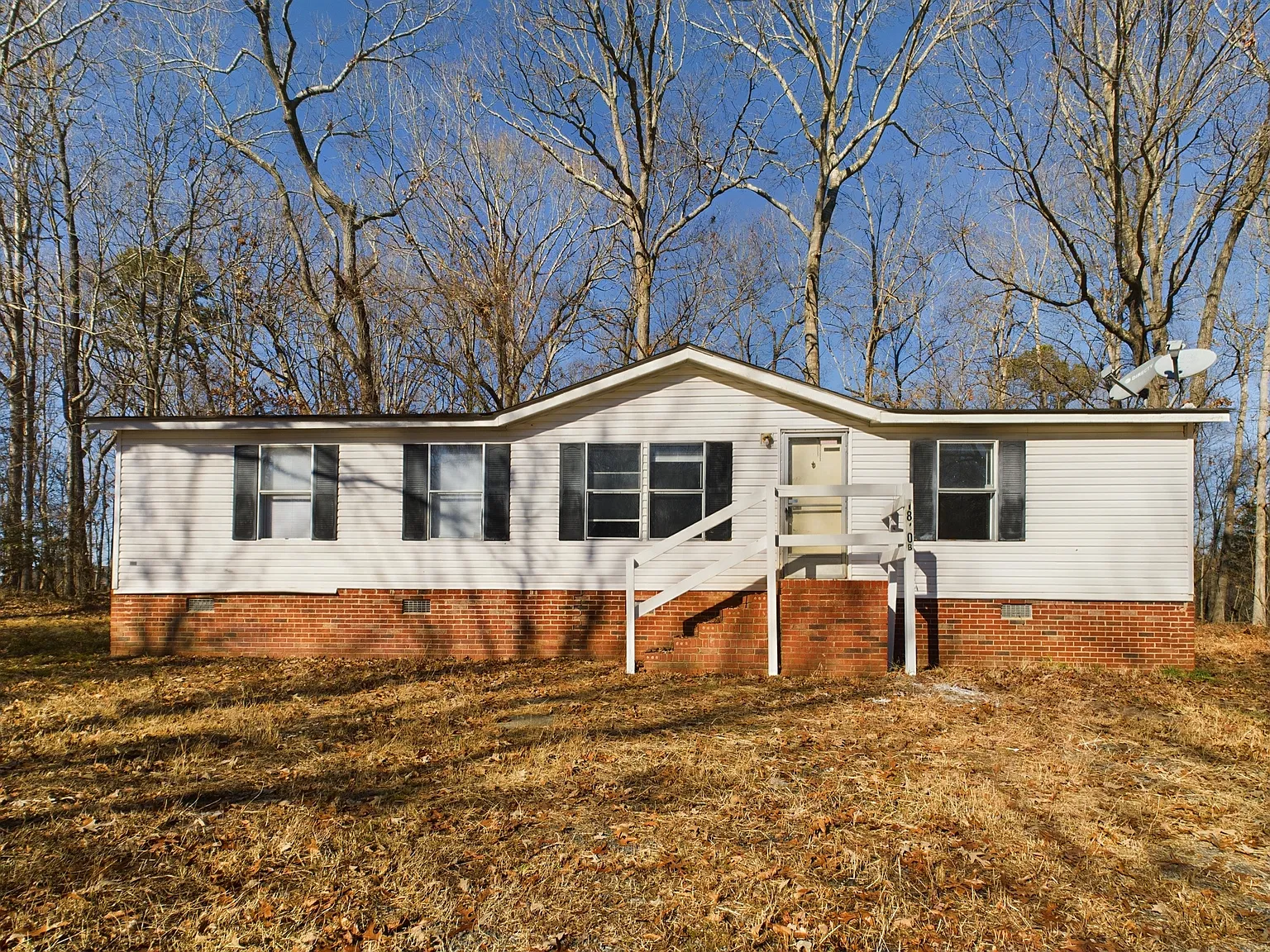 3 bed, 1800 sqft, $1,500 — Photo 1