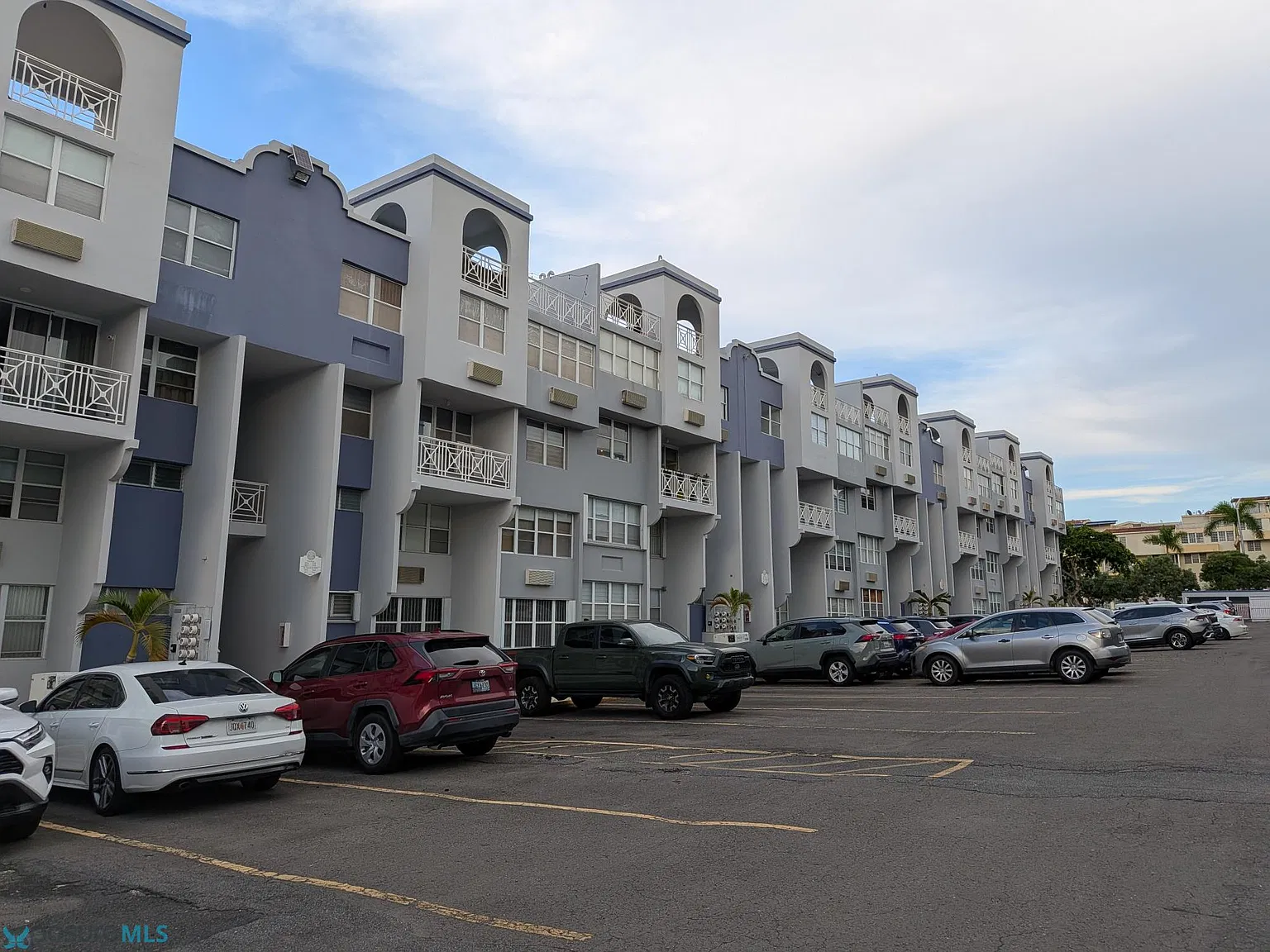 3 bed, 2.5 bath, 1400 sqft, $1,700 — Photo 3