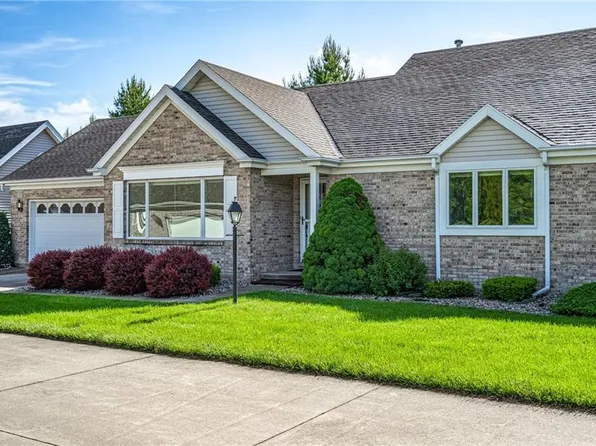 3 Eagle Point #2-A, Charleston, IL 61920