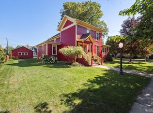 304 W Washington St, Howell, MI 48843