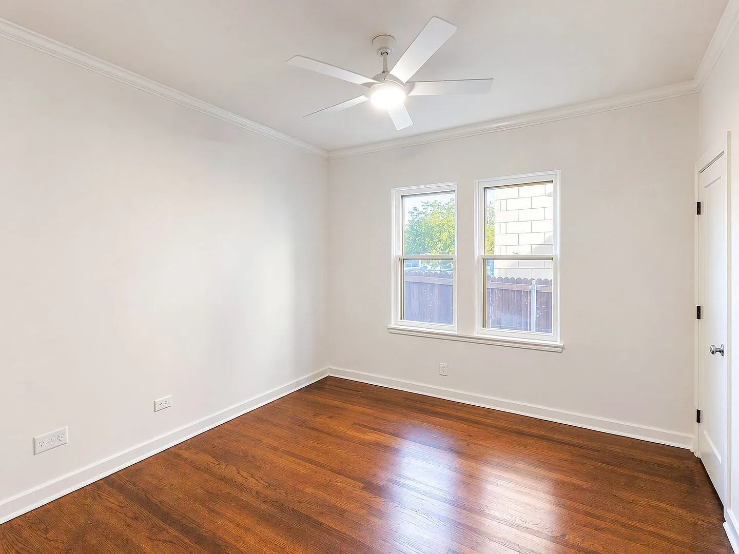 Luxury Living Just Blocks from TCU! — Photo 4