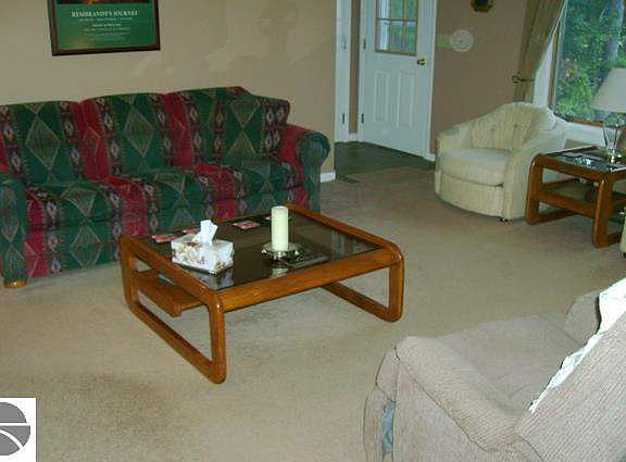 3rd image of 20658 NE Red Oak Dr