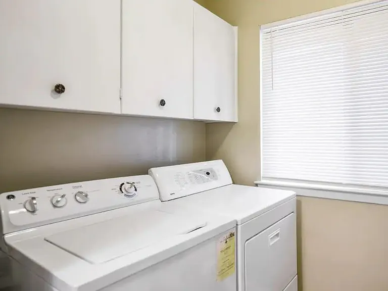 3817 Crater Lake Ct — Photo 12