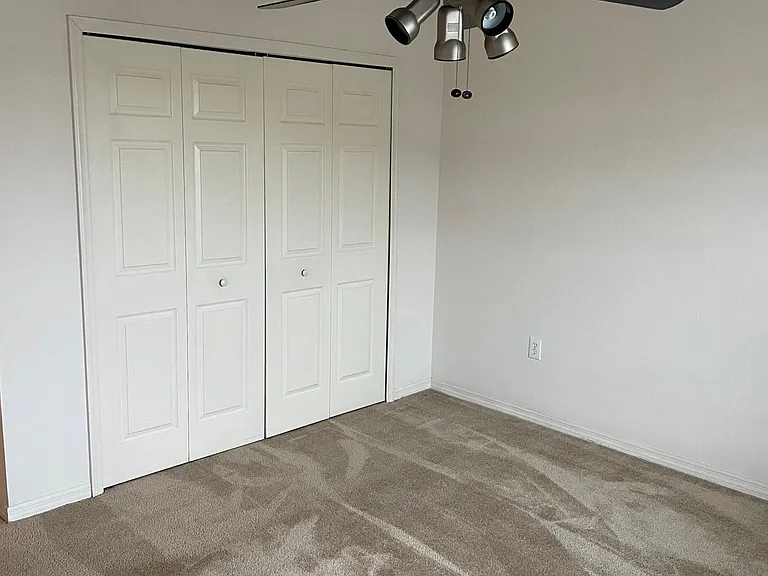 5455 Vineland Rd #3304 — Photo 31