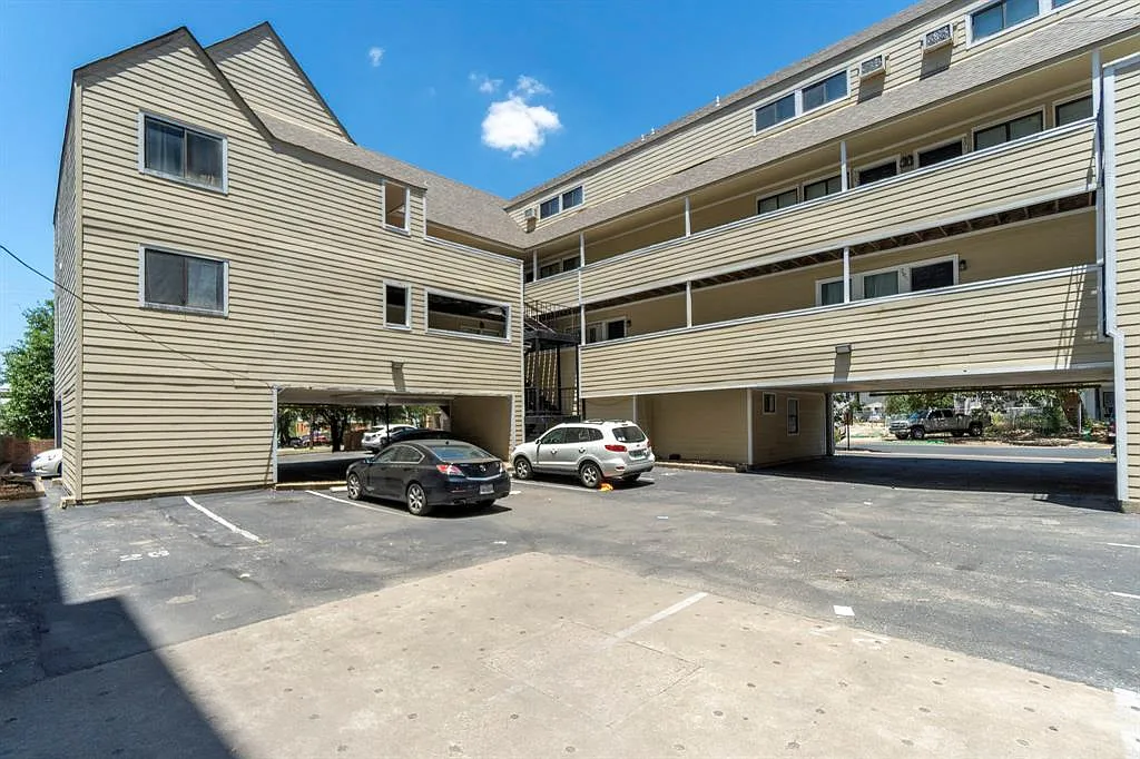 1 bed, 1.0 bath, 1043 sqft, $600 — Photo 1
