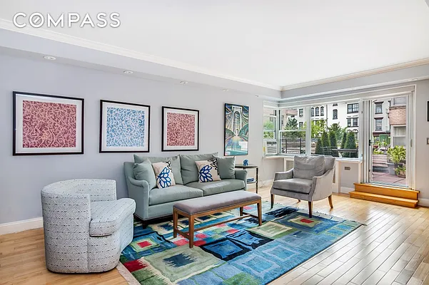 Sold by Compass | media 10