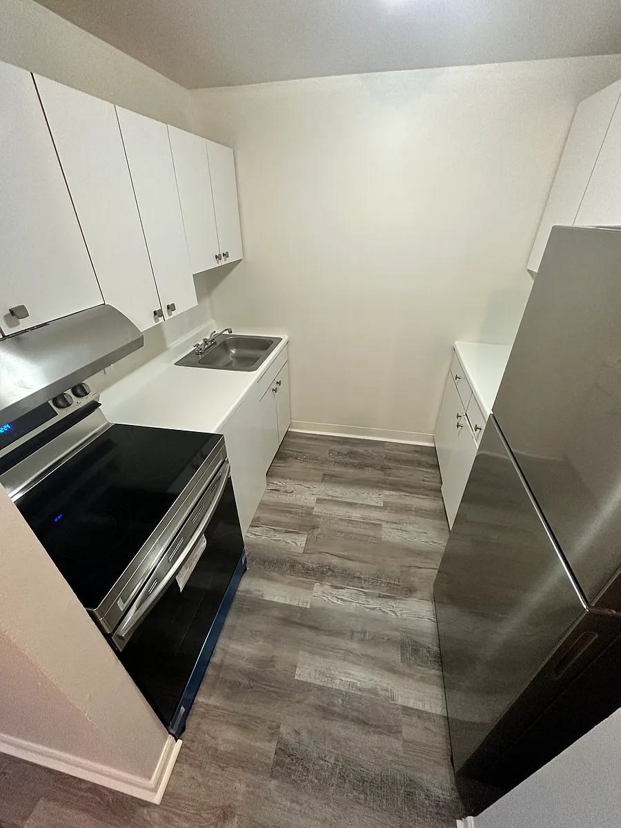 Building Photo - 832 Atlantic St #2A