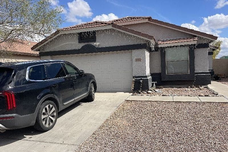 1st image of 16427 N 168th Ave
