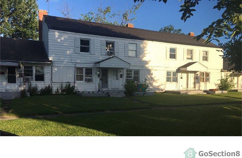 2nd image of 958 S Central Dr