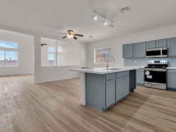 4th image of 45226 W Miraflores St