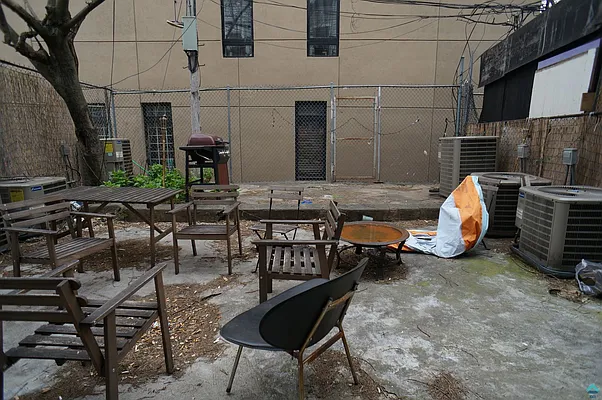 Rented by EXR | media 29