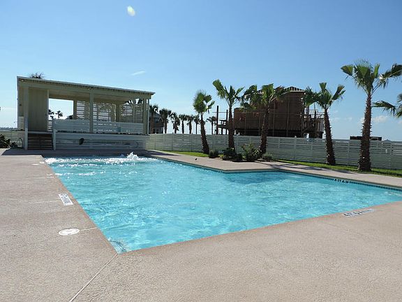 3rd image of 522 Paradise Pointe Dr