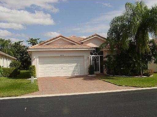 3rd image of 10407 Utopia Cir E