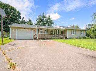 99 Cornell Dr, Enfield, CT 06082