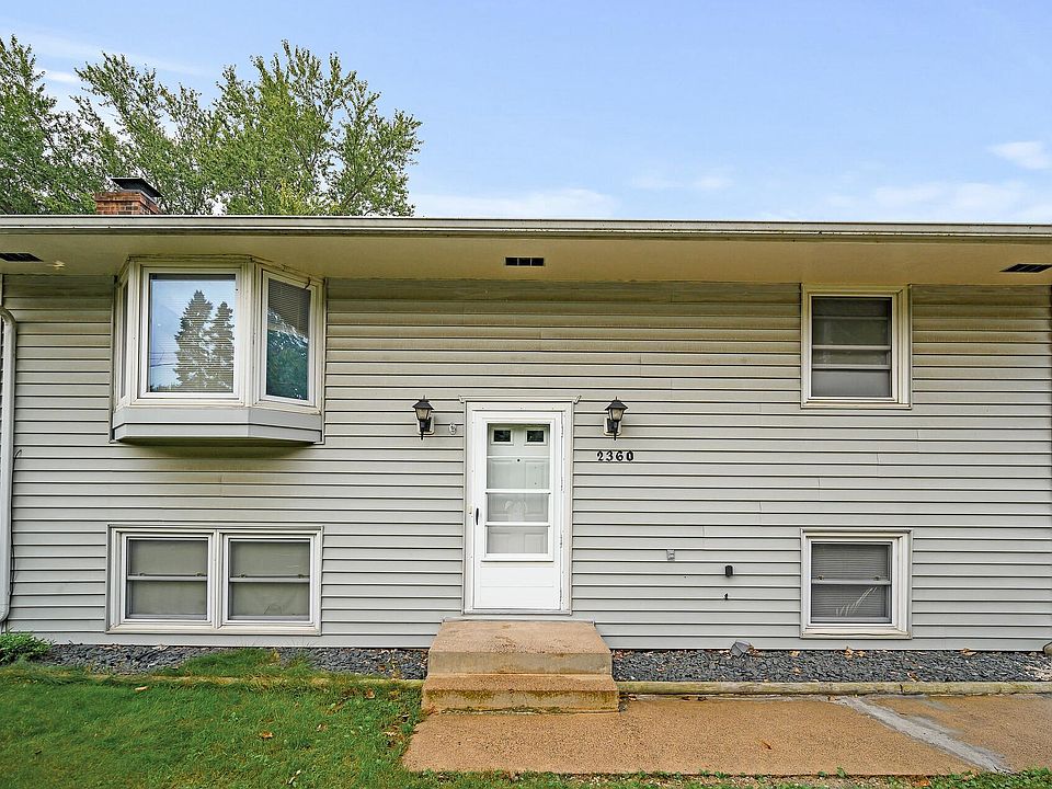 1st image of 2360 Bush Ave E