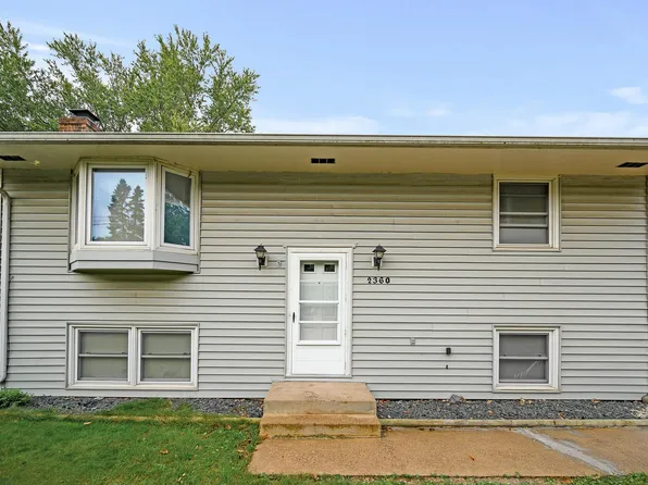 2360 Bush Ave E, Maplewood, MN 55119