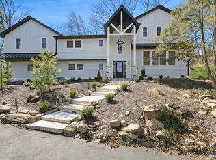 3 Indian Dr, Woodcliff Lake, NJ 07677