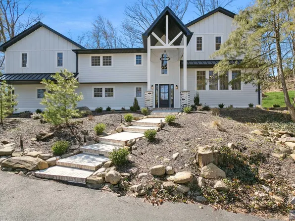 3 Indian Dr, Woodcliff Lake, NJ 07677