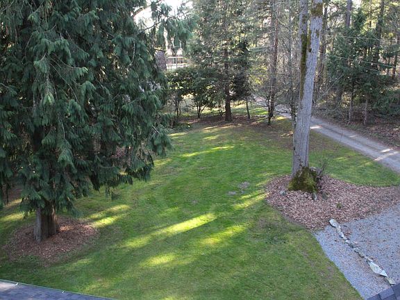 Large front & back yards
