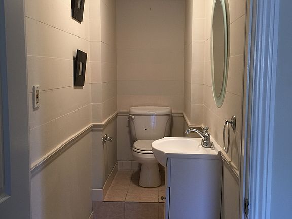 2nd image of 4724 Elmwood Ave