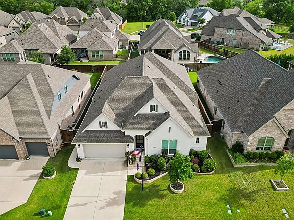 4th image of 508 Turkey Creek Dr