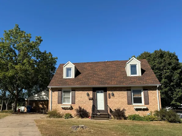 113 Gibraltar Rd NE, Fridley, MN 55421