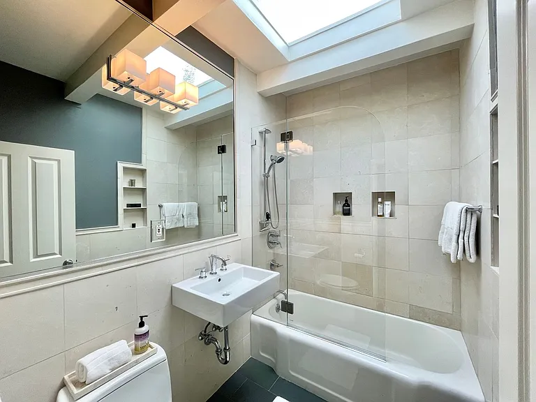 367 Roosevelt Way — Photo 24