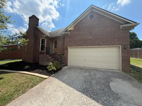 420 Calmes Blvd, Winchester, KY 40391