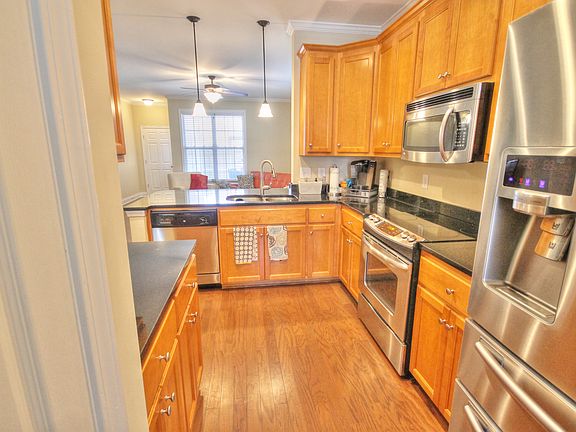 3rd image of 2943 Sugarberry Ln