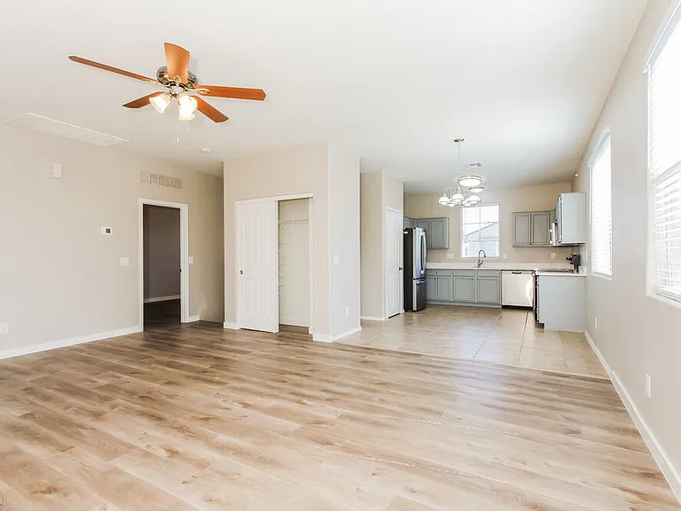 6628 W Monroe St — Photo 10