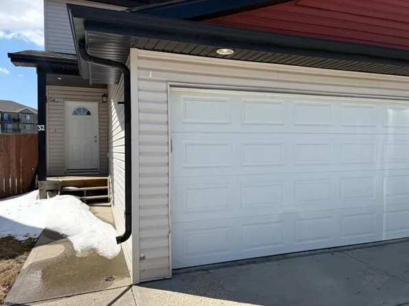 6802 W 50th Ave #32, Camrose, AB T4V 5C7