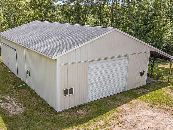3rd image of 7715 Trotters Ln