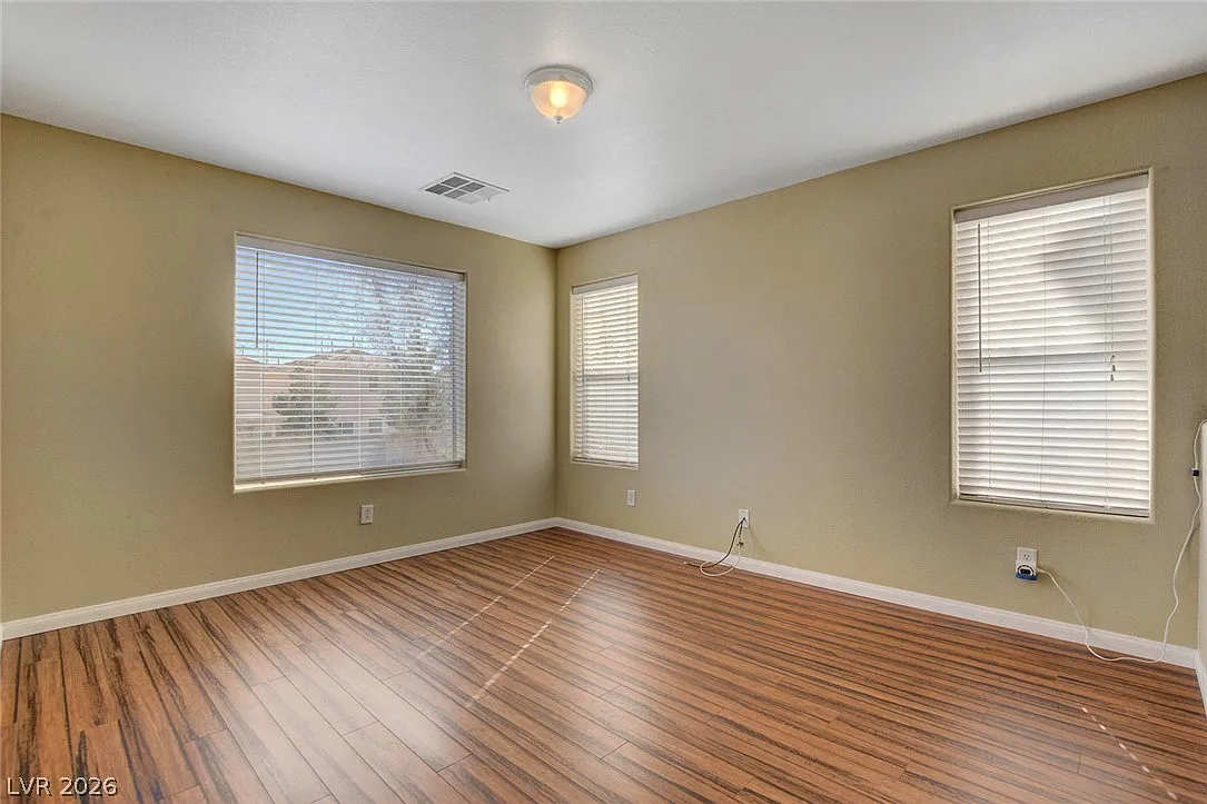 3 bed, 3.5 bath, 1498 sqft, $1,875 — Photo 3