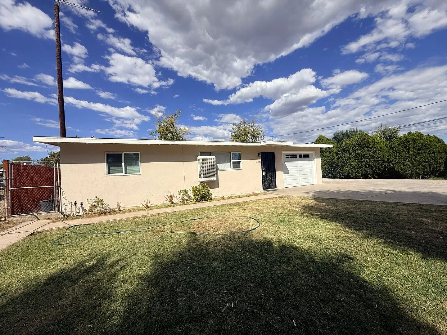 Beautifully renovated 2 bedroom home is now available for rent! — Photo 3