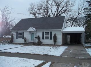 1521 W Main St, Marshalltown, IA 50158