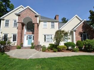 2 High Ridge Cir, Franklin, MA 02038